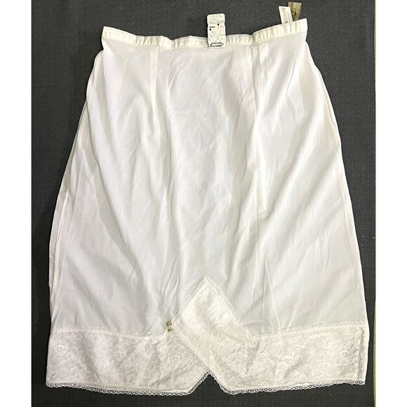 Vintage Half Taffeta Nylon Slip BEVERLY VOGUE White Lace Skirt Saver Sz 26 NWT - Picture 1 of 8